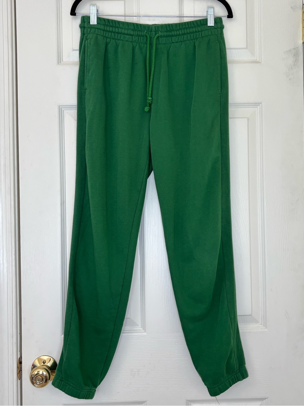 TNA Aritzia Cotton Blend Airy Fleece Sweatpants with Cinched Bottoms